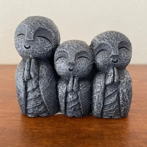 Summit Collection 3 lächelnder Jizo Mönch Skulptur Figur grau Resin - Bild 1 von 5