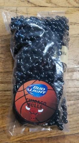 CHICAGO BULLS BUD LIGHT BASKETBALL BEADS PACK OF 12 SEALED Cover