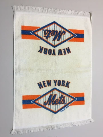 New York Mets Throwback Vintage 1990 TOWEL Golf Gym Tennis 24x16 Never Used Cover