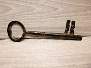 Antique Vintage Cast Iron Jail gate House? Key 6.1/4" long, Solid Barrell - Picture 1 of 2