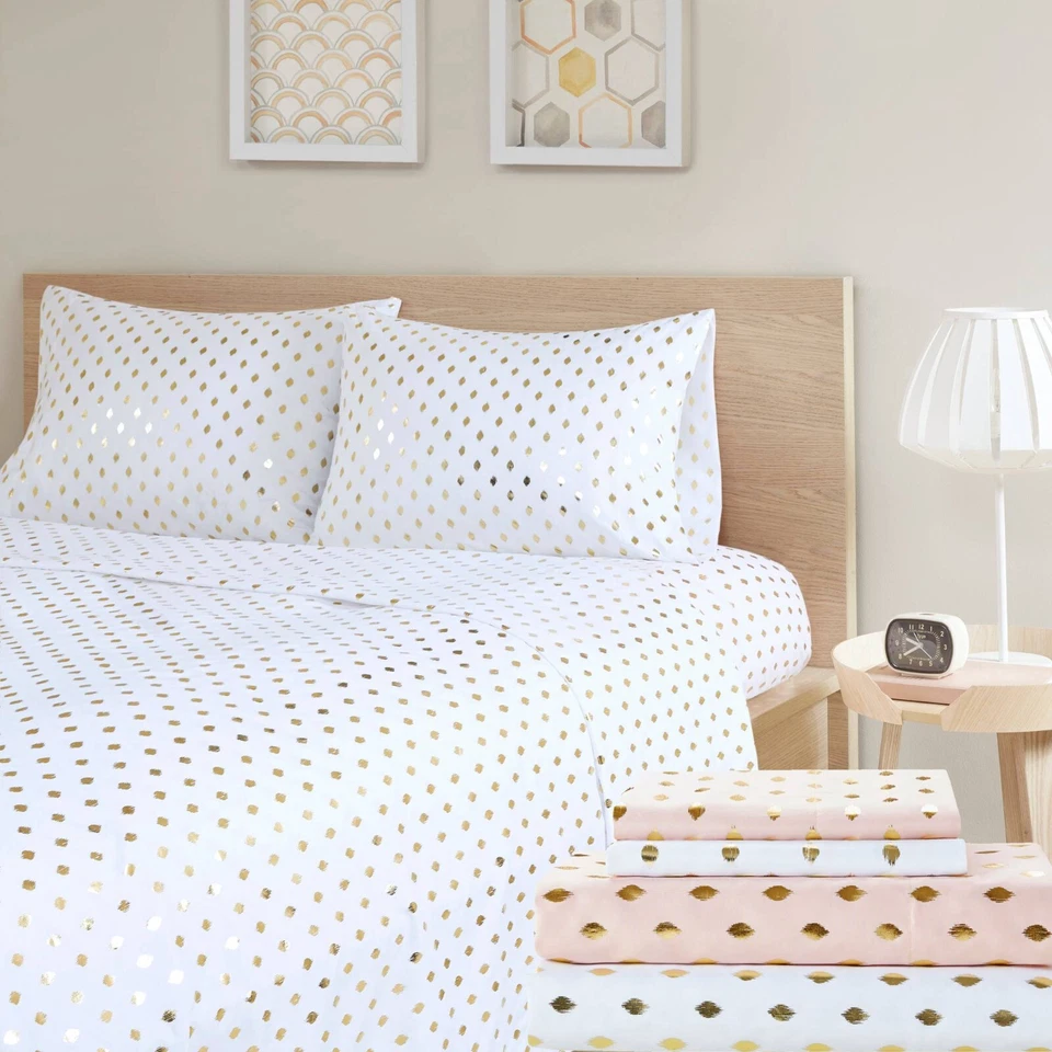 Intelligent Design 4 Pc Super Soft Metallic Dot Printed Deep Pocket Sheet Set - Image 1 of 4