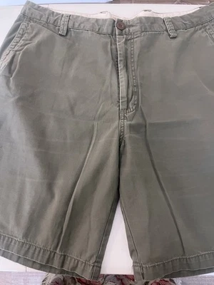 Pantalones Cortos Hombre Dockers Calce Relajado Verde Caqui Talla 38 Foto 1 de 4