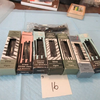 LOT OF 6 BOXES OF WINSOR & NEWTON ARTIST CHARCOAL ASSORTED - Image 1 of 4
