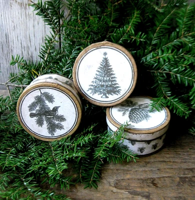 Set of 3 Papier Mache Boxes Primitive Christmas - Image 1 of 4