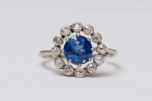 Anello a grappolo bersaglio zaffiro edoardiano e diamanti - Foto 1 di 6