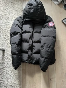 Canada Goose Jacket - Picture 1 of 7