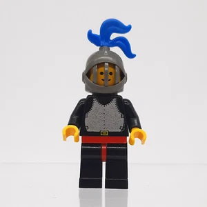 Lego Minifigure Castle Knight cas217 Black Falcon's Fortress Figure vtg 2002 - Picture 1 of 5
