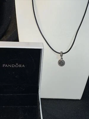 ПОДЛИННЫЙ pandora 925 «SWEET SISTER» кожаный шнур регулируемое ожерелье - Изображение 1 из 4