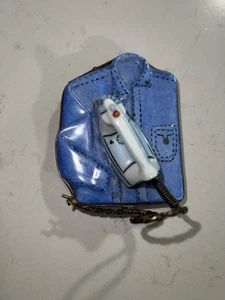 Detailreiches Hemd mit Eisen Limoges Schmuckkästchen - Bild 1 von 9