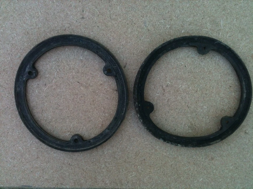 SAAB Sonett II, 95, V4 1964 1965 1966 1967 1968 1969 Rear Lens Rubber Set N.O.S - Bild 1 von 1