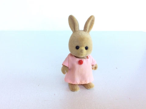 Calico Critters Sylvanian Families Milk Rabbit Daughter Figure, Epoch Cover
