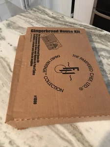 Gingerbread House Kit Mold Pampered Chef Family Heritage Collection #1800 USA￼ - Picture 1 of 7