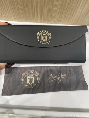 Maui Jim Trifold Manchester United Special Case Brand New With Cleaning Cloth
