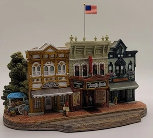 1999 Disneyana Lilliput Lane Main Street Ray Day Limited Edition #L2303 Disney - Picture 1 of 21