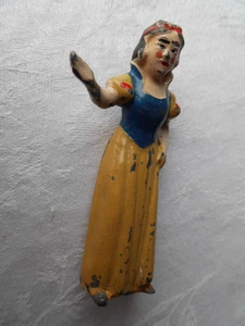 Vintage Britains Painted Lead SNOW WHITE - Picture 1 of 9