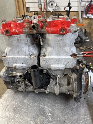 Polaris Fusion 900 2005 cajas de motor cilindro de manivela   Foto 1 de 4