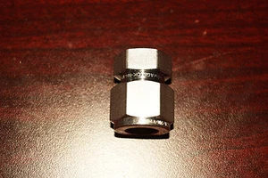 Swagelok Stainless Steel Cap for 3/8 Tubing SS-600-C - Picture 1 of 3