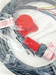 ALLEN BRADLEY - 440N-Z21S26A - SENSAGUARD - NON-CONTACT SWITCH - 24V - 8 PIN - Picture 1 of 3