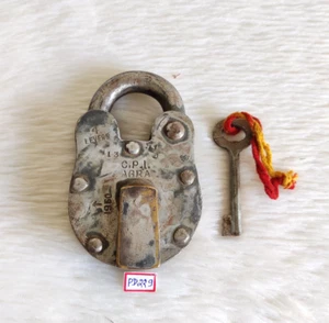 1950 Vintage CPI Agra Iron Padlock Original Key Brass Tag Old Collectible PD229 - Imagen 1 de 7