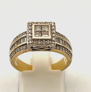 18K Yellow Gold & 1.00 Carats Genuine Diamonds Ladies Square Dress Ring 750 18CT - Picture 1 of 9