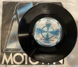 45 RPM Tata Vega-Try Love From The Inside-  7" Single Motown  EX.Vinyl TMG 1053 - Picture 1 of 6