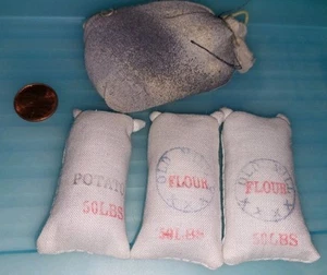 1/6 Action Figure / Barbie sized Bags Of Flour Lot - Picture 1 of 1