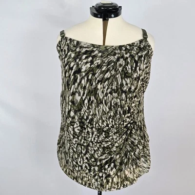 Camisola Torrid Para Mujer 2X Correas Ajustables Verde Estampado Camuflaje Malla Acanalada Nueva Con Etiquetas Foto 1 de 4