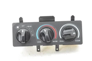 1999-2002 Lincoln Navigator Heat and Ac Temperature Control XL1H 19E764 AA - Picture 1 of 12
