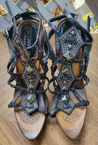 EMILIO PUCCI scarpe con tacco e cinturino pelle nera 39 9 STUDDED davvero sexy $675 - Foto 1 di 9