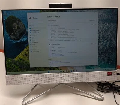 HP AIO 22-DD0046 AS-3050U@2.30GHZ, 4GB, 256GB - Image 1 of 3