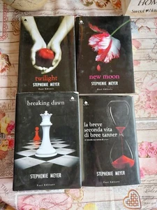 Twilight saga libri - Foto 1 di 3