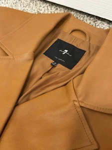 SELTEN 7 For All Mankind Kunstleder hellbraun Trenchcoat Gr. M AUSVERKAUFT UVP $ 395 - Bild 1 von 11