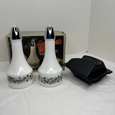 Vintage Serving Ware Ivy Green Gemco Oil & Vinegar Cruet Set 8132 Box - Image 1 of 4