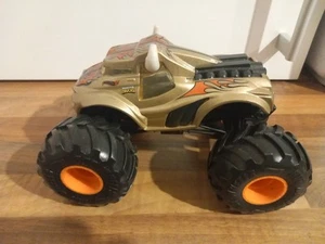 Hot Wheels Monster Jam Steer Clear Scale 1:24 1/24/2018 Gold Truck with Horns - Picture 1 of 6