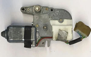 SUN ROOF MOON ROOF POWER SLIDER ELECTRIC MOTOR fits: MAZDA 626 929 - Picture 1 of 3