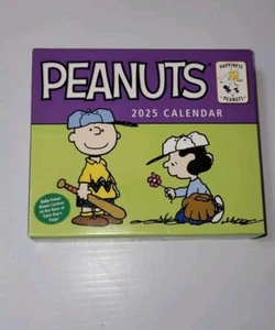 Charlie Brown Snoopy Peanuts 2025 Desk Calendar comic Andrew McMeel Publishing - Picture 1 of 3