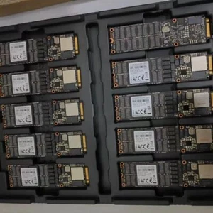 Samsung 3.84TB SSD PM983 M.3 110mm NVMe 22110 PCIe MZ4LB3T8HMLA-00003 MZ-4LB3T8B - Picture 1 of 4