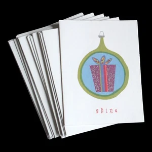 Set of 17 HAPPY HOLIDAYS CHRISTMAS Greeting Cards + Envelopes by Paper Magic - Picture 1 of 5