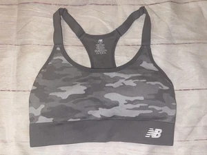 Women’s Large New Balance Racerback Gray Camo Sports Bra - Picture 1 of 3