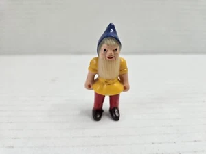 Vintage 21/4 Miniatur Puppenhaus Kunststoff Wichtel Handwerk Fee Garten Kuchen Dekor Spielzeug - Bild 1 von 4