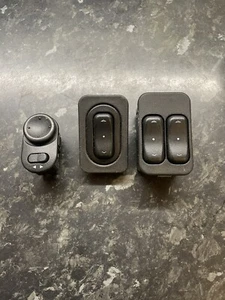 Vauxhall Corsa Combo Window Switches Front 2001-2006 HWA10 - Picture 1 of 7