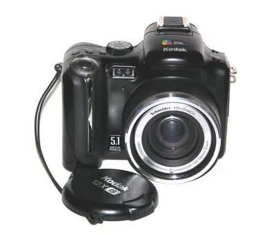 Reconditioned - Kodak EasyShare P850 5.1MP Digital Camera #5662 - Image 1 of 4