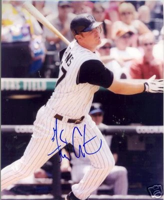 FOTO 8X10 FIRMADA POR GARRETT ATKINS COLORADO ROCKIES CON CERTIFICADO DE AUTENTICIDAD Foto 1 de 1