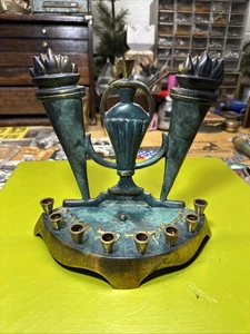 Maurice Ascalon Messing Chanukka Kerzenhalter Öllampe mit 2 Fackeln - Bild 1 von 13