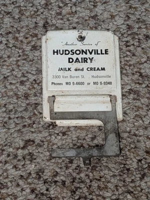 СТАРИННЫЙ винтажный настенный коллекционный фургон-бюро HUDSONVILLE с молоком и сливками  - Изображение 1 из 4