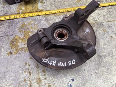 Jeep Patriot 2007-2010 lado del pasajero derecho buje delantero y nudillo Foto 1 de 4