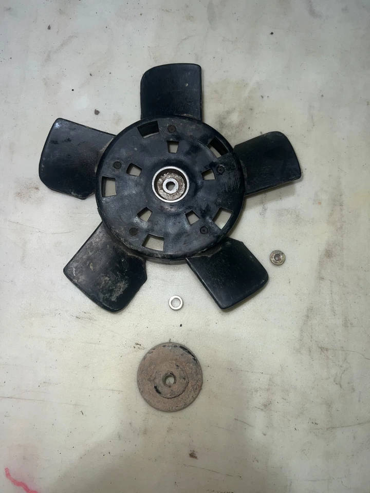1994 POLARIS SPORTSMAN 400 4X4 RADIATOR FAN BLADE + HARDWARE OEM 5431262 5240822 - Image 1 of 2