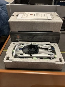 1:18 Autoart Signature Koenisegg Agera Silver (79006) - Picture 1 of 9