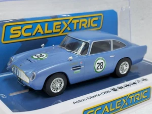 Scalextric C4599 Aston Martin DB5 Historic GT Racing, #28 1:32 Slot Car - Imagen 1 de 19