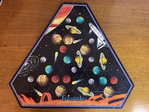 Solar System Puzzle Triazzle Dan Gilbert 16 pieces 1992 vintage made in USA - Picture 1 of 2